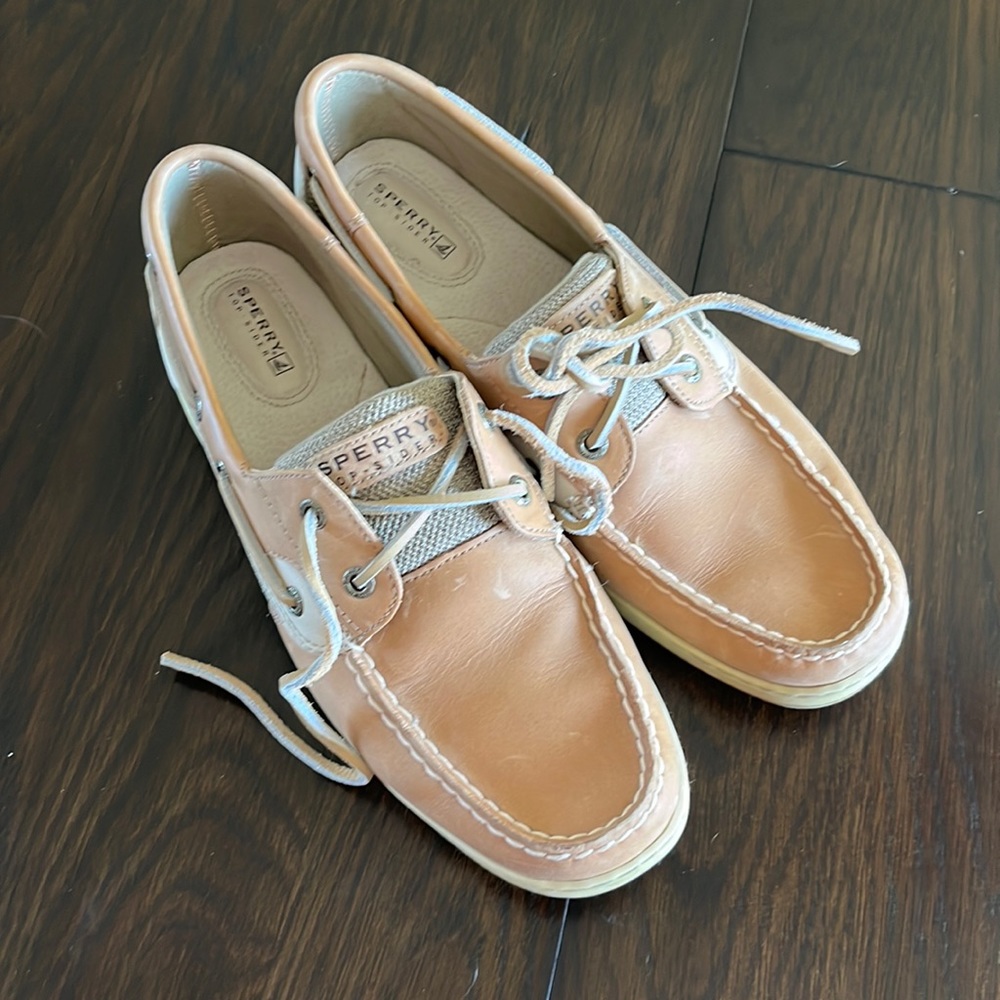 Women’s Sperry Top Sider boat shoes